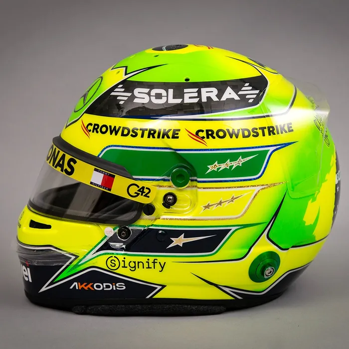 Capacete réplica em verde e amarelo neon